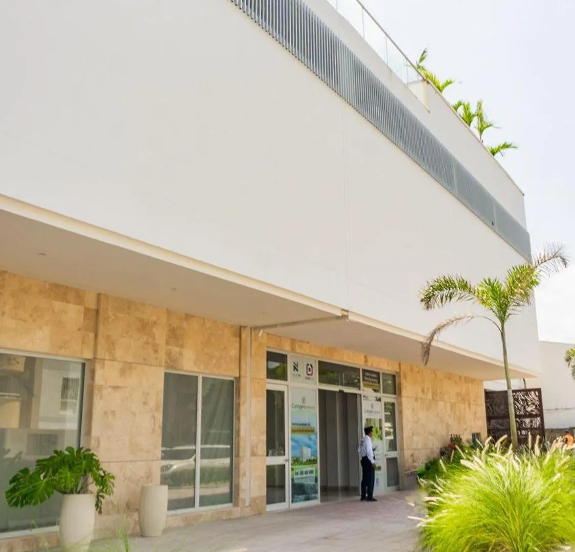 Apartment Cb1241 Crespo Suite Frente Aeropuerto Vista-Lago Cartagena Colombia
