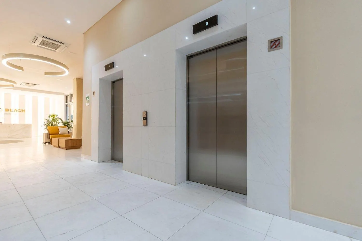 Apartment Cb1241 Crespo Suite Frente Aeropuerto Vista-Lago Cartagena Colombia