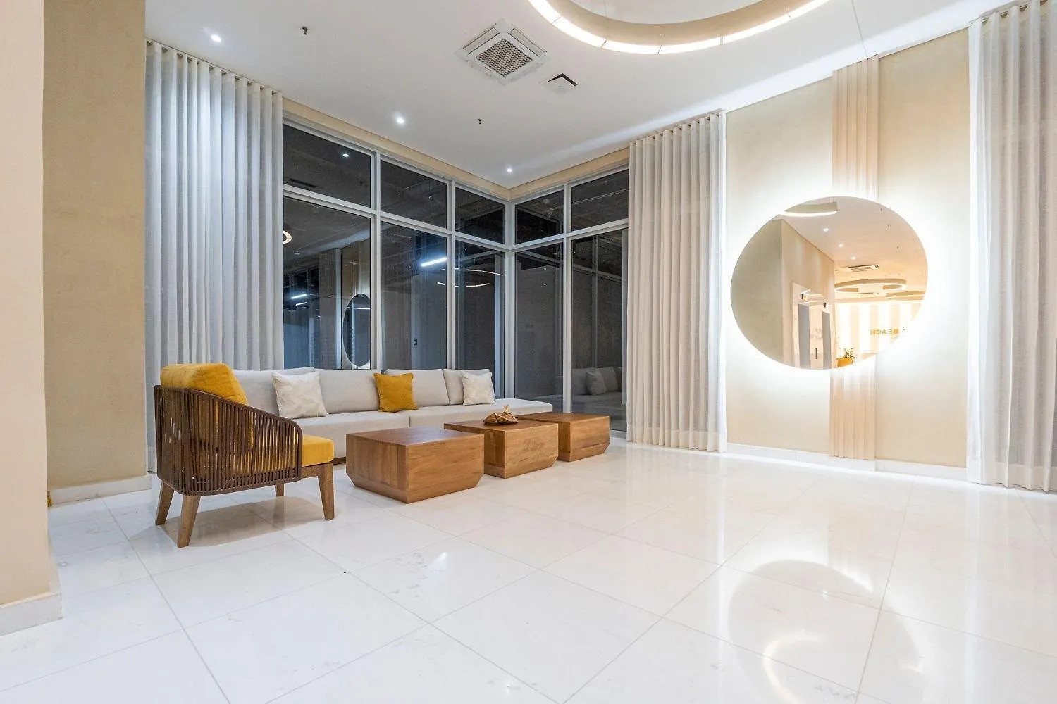 Cb1241 Crespo Suite Frente Aeropuerto Vista-Lago Cartagena 0*,